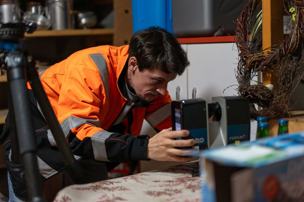 Timo Egli, Projektleiter Gebäudeaufnahme mit FARO Laserscanner, HMQ AG