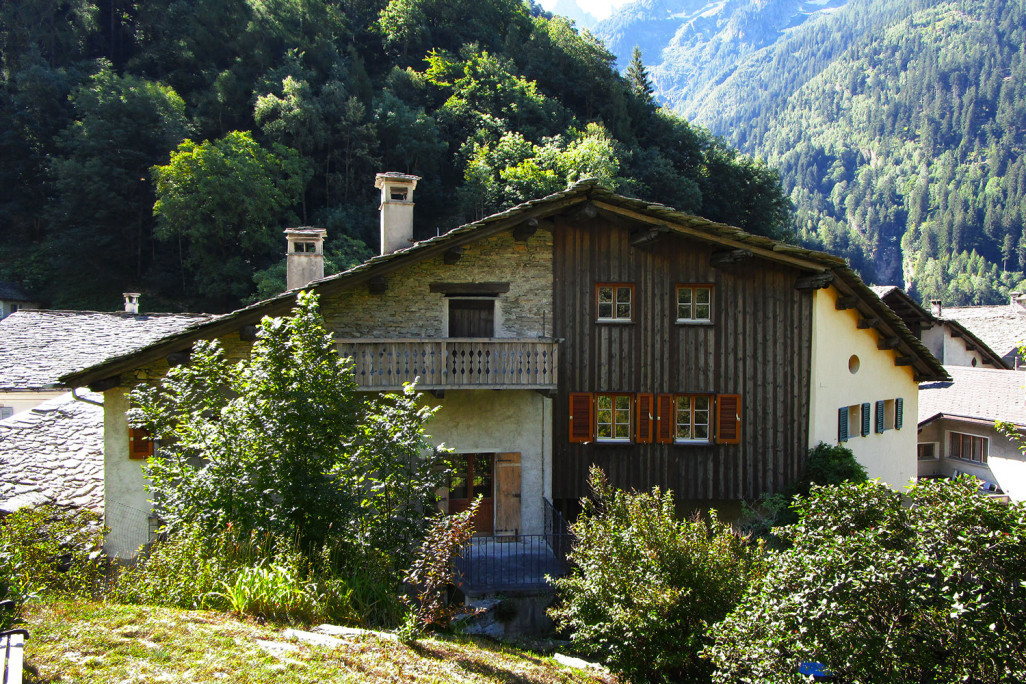 Vermessung Wohnhaus mit Stall, Promontogno GR